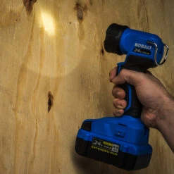 Lampe De Travail Kobalt 24 V Max, 200 Lumens, Bleue Et Noire, Sans Batterie -Kobalt Soldes Magasin 45595023c L